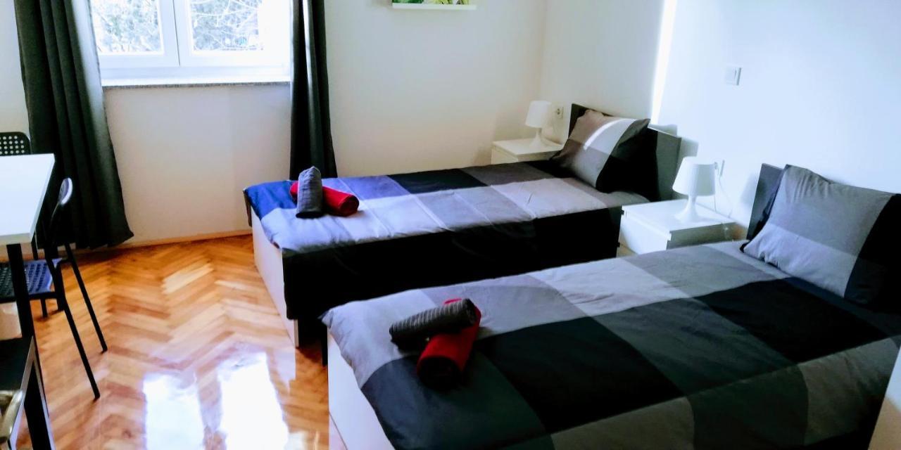 Pula Center Green Park Apartments And Rooms Exterior photo